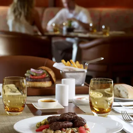 Divan Hotell