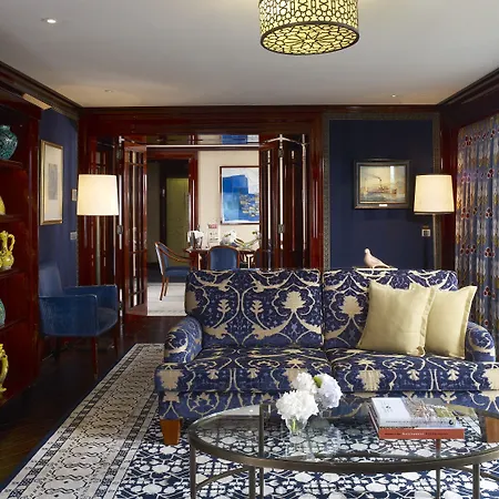 Divan Hotell 5*
