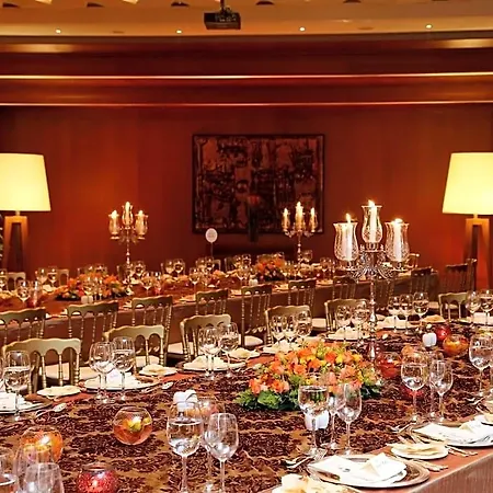 Hotel Divan