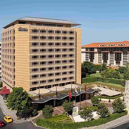 Divan 5* Istanbul