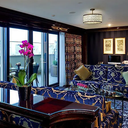 Hotel Divan