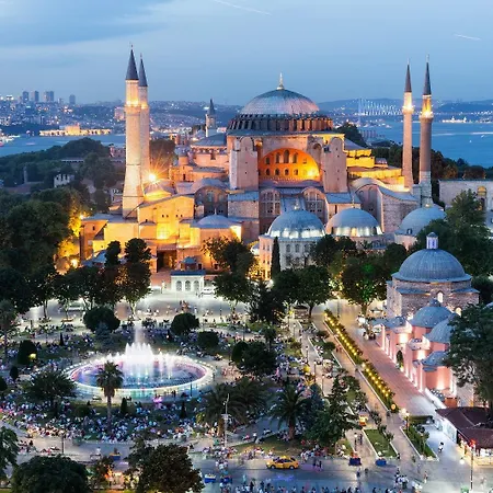 Divan 5* Istambul