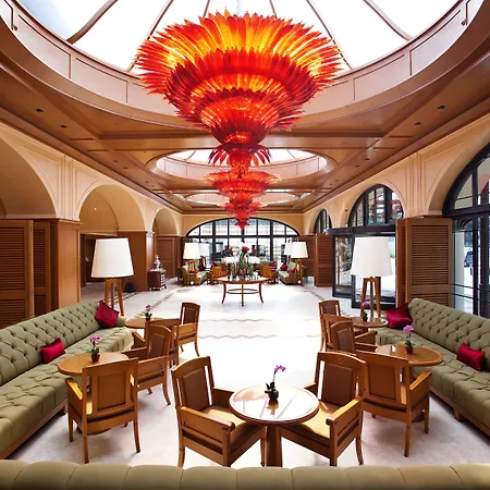 Hotel Divan